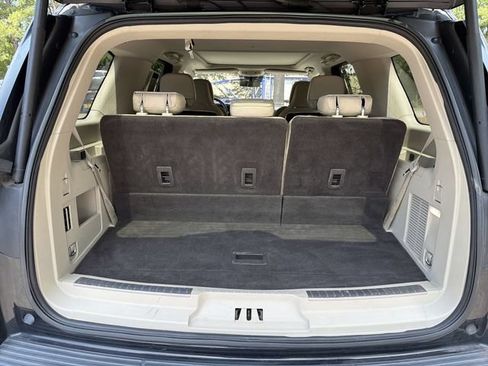 Used 2019 Lincoln Navigator Reserve AWD/4WD image 25