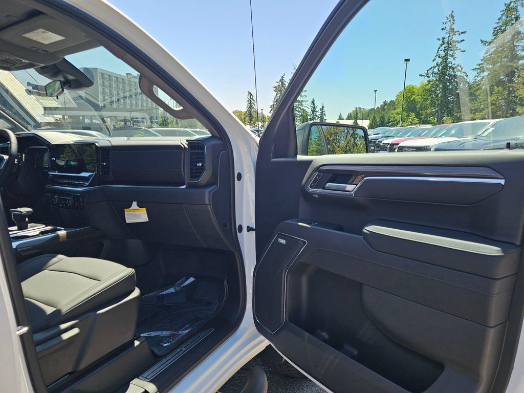 New 2026 Chevrolet Silverado 1500 LT Trail Boss w/ LT Trail Boss Premium Package AWD/4WD image 12
