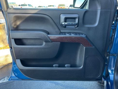 Used 2019 GMC Sierra 1500 SLE w/ SLE Value Package image 11