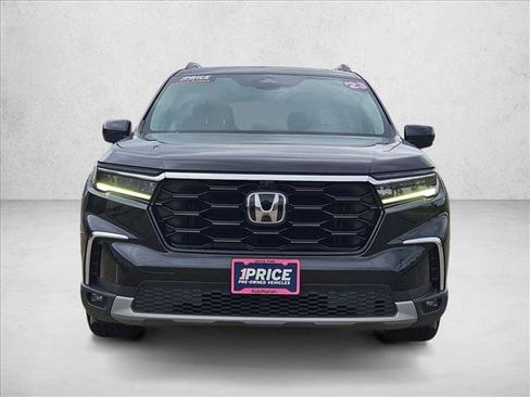Used 2023 Honda Pilot Elite image 2