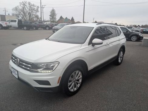 Used 2018 Volkswagen Tiguan SE w/ 3rd Row Seat Package image 3