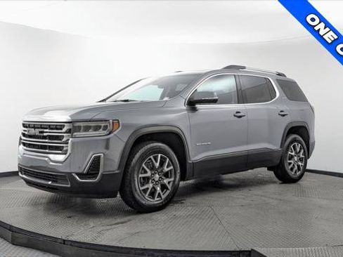 Used 2022 GMC Acadia SLE w/ Driver Convenience Package FWD image 2