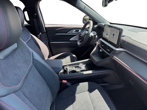 New 2026 Ford Explorer ST RWD image 18
