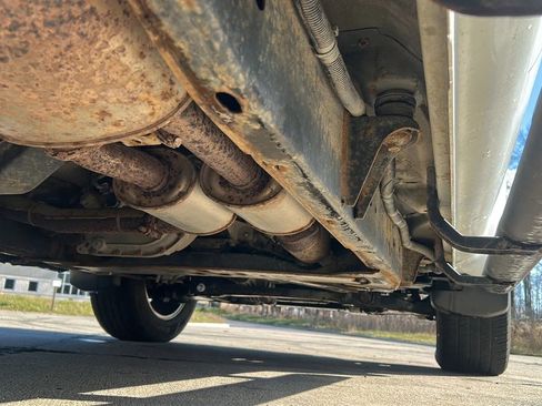 Used 2021 Nissan Frontier SV w/ Midnight Edition Floor Mats image 15