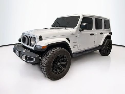 Used 2024 Jeep Wrangler Sahara w/ Technology Group image 3