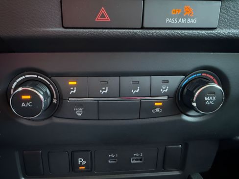 Certified 2022 Nissan Frontier SV w/ Technology Package AWD/4WD image 32