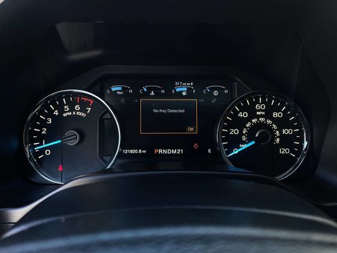 Used 2015 Ford F150 Lariat w/ Equipment Group 501A Mid image 16