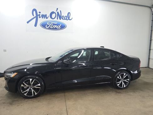 Used 2024 Volvo S60 B5 Core image 29