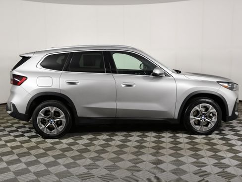 Used 2023 BMW X1 xDrive28i AWD/4WD image 5