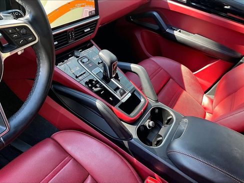 Certified 2021 Porsche Cayenne AWD/4WD image 20