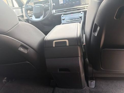Used 2025 Hyundai Santa Fe SEL FWD image 20