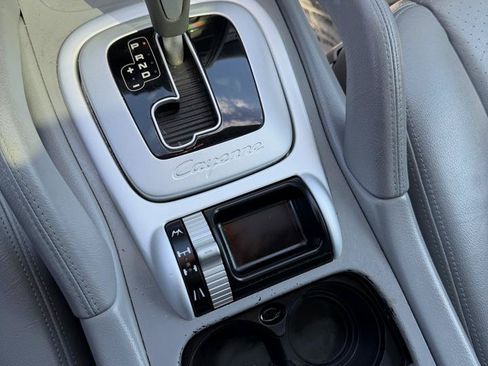 Used 2004 Porsche Cayenne S AWD/4WD image 29