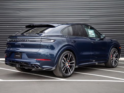 New 2026 Porsche Cayenne S AWD/4WD image 7