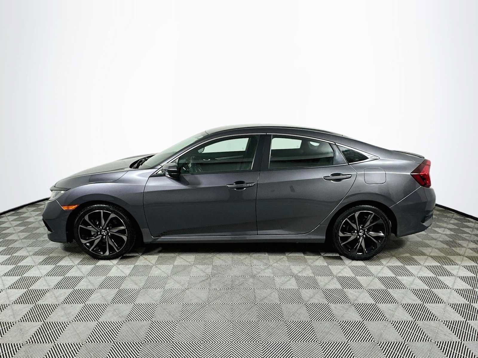 Used 2020 Honda Civic Sport image 4