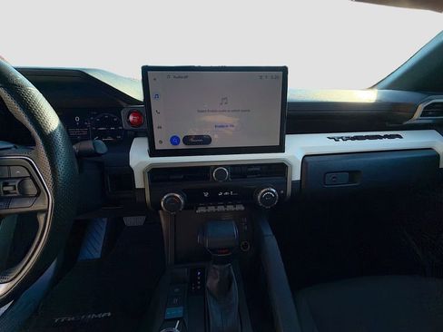 Used 2024 Toyota Tacoma TRD Off-Road image 27