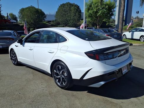 Used 2025 Hyundai Sonata SEL FWD image 8