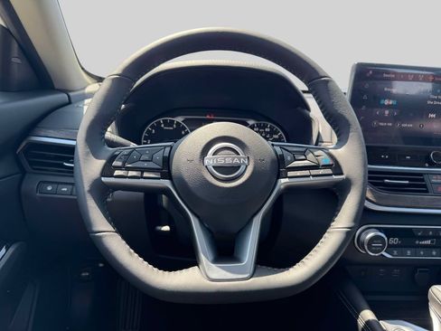 Certified 2025 Nissan Altima 2.5 SL FWD image 13