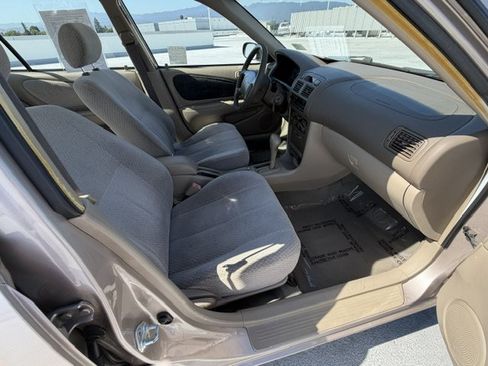 Used 1999 Toyota Corolla CE FWD image 18