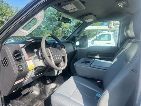 Used 2015 Ford F550 2WD Regular Cab Super Duty w/ Snow Plow Prep Package image 5