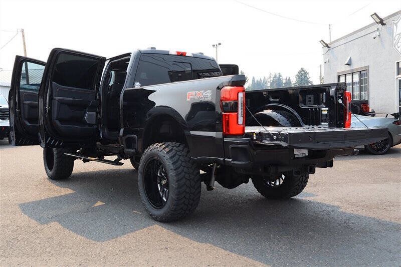Used 2024 Ford F350 Platinum AWD/4WD image 39