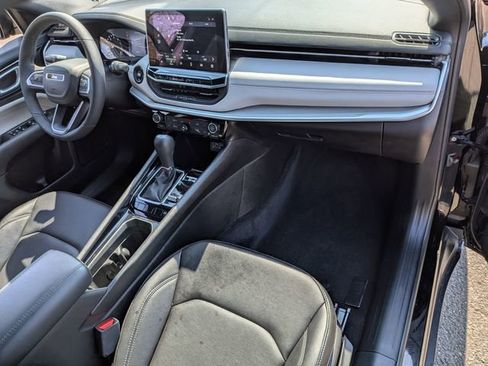 Certified 2025 Jeep Compass Limited AWD/4WD image 28