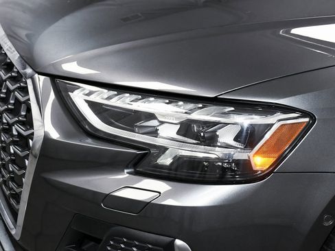 Used 2023 Audi S8 image 90