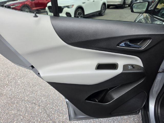 Used 2023 Chevrolet Equinox LS w/ LS Convenience Package FWD image 13