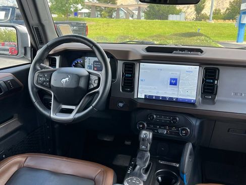 Used 2023 Ford Bronco Outer Banks AWD/4WD image 21