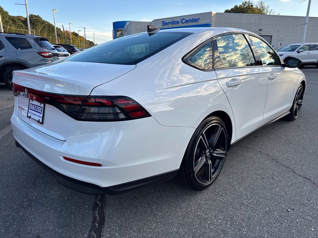 Used 2026 Honda Accord SE image 5