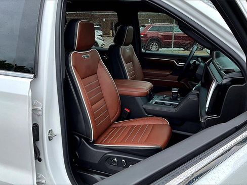 Used 2024 GMC Sierra 1500 Denali Ultimate image 7