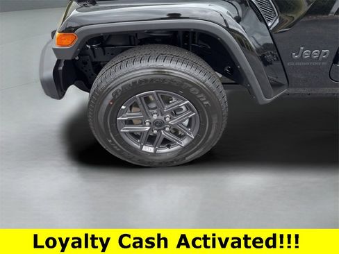 New 2025 Jeep Gladiator Sport image 21