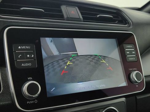 Used 2025 Nissan Leaf S FWD image 27