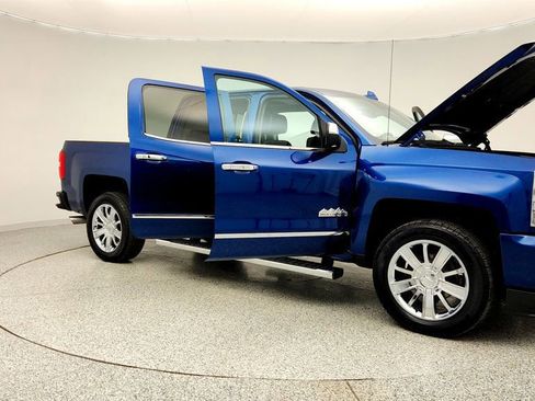 Used 2017 Chevrolet Silverado 1500 High Country image 10