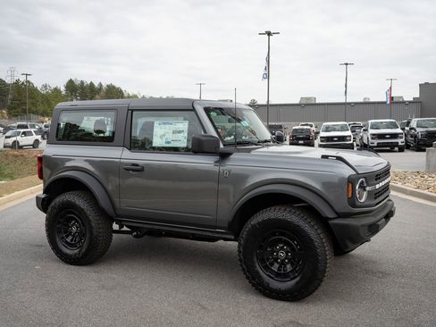 New 2026 Ford Bronco 2-Door w/ Sasquatch Package AWD/4WD image 12
