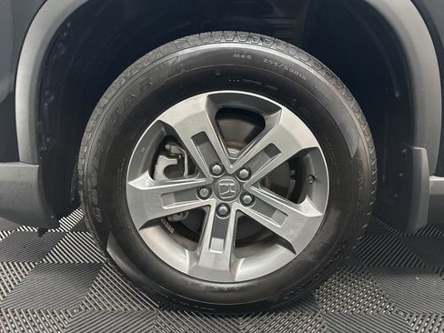 Used 2023 Honda Pilot EX-L image 41