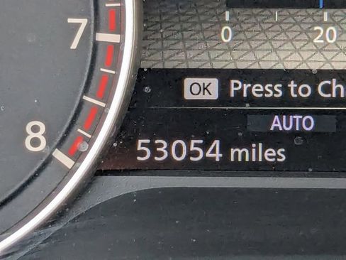 Used 2023 Nissan Pathfinder SL image 6