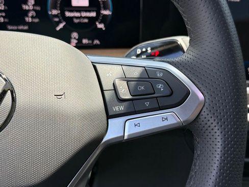 New 2026 Volkswagen Tiguan SEL R-Line AWD/4WD image 19