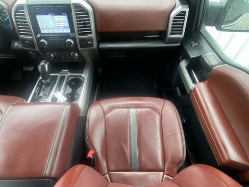 Used 2018 Ford F150 Platinum w/ Equipment Group 701A Luxury AWD/4WD image 21