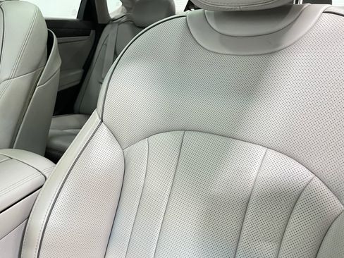 Used 2019 Genesis G80 5.0 Ultimate image 17