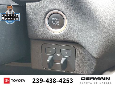 Used 2024 Toyota Tundra Limited AWD/4WD image 34