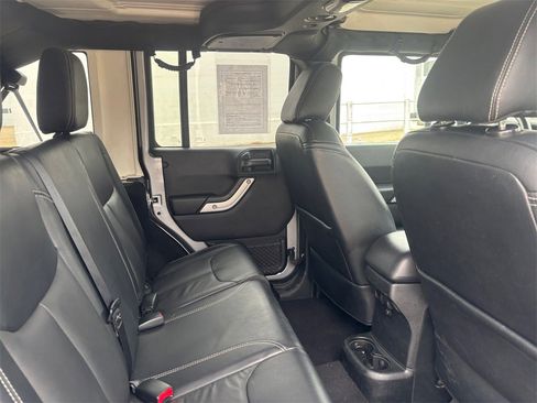 Used 2018 Jeep Wrangler Unlimited Sahara w/ Trailer Tow Group image 22