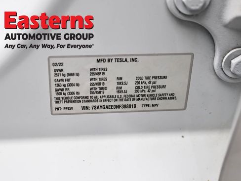 Used 2022 Tesla Model Y Long Range AWD/4WD image 30