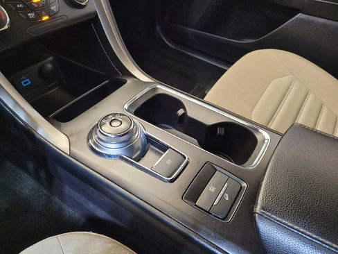 Used 2018 Ford Fusion S image 26