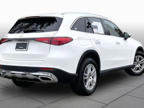 Used 2025 Mercedes-Benz GLC 300 4MATIC image 13