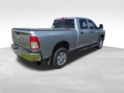 Used 2024 RAM 2500 Tradesman w/ Chrome Appearance Group AWD/4WD image 10