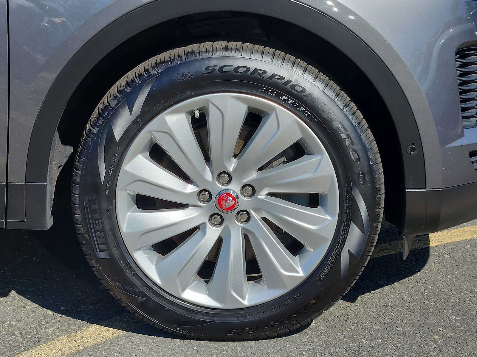 Used 2020 Jaguar E-PACE SE AWD/4WD image 8