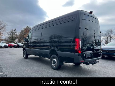 Used 2024 Mercedes-Benz Sprinter 2500 image 8