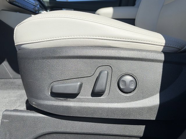 Certified 2024 Kia Telluride S w/ S Sunroof Package AWD/4WD image 22