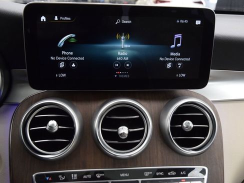 Used 2022 Mercedes-Benz GLC 300 image 28