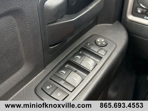 Used 2016 RAM 2500 Tradesman w/ Chrome Appearance Group AWD/4WD image 21